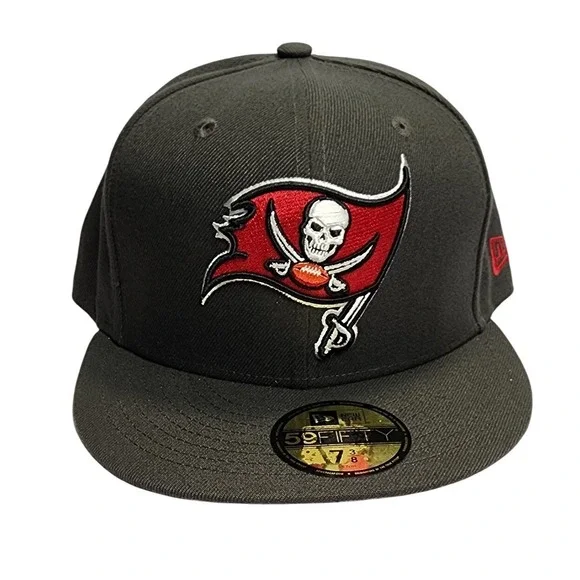 New Era 59FIFTY Tampa Bay Buccaneers Fitted Hat 7 3/8 Black‎ NFL Football Cap