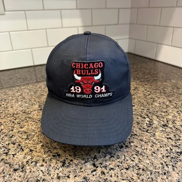 Chicago Bulls AJD 1991 NBA World Champs Vintage 90s Snapback Hat Made USA