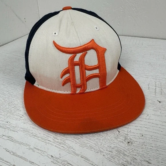 Fan Favorite Detroit Tigers Hat Cap Big D Snap Back‎ Official Licensed