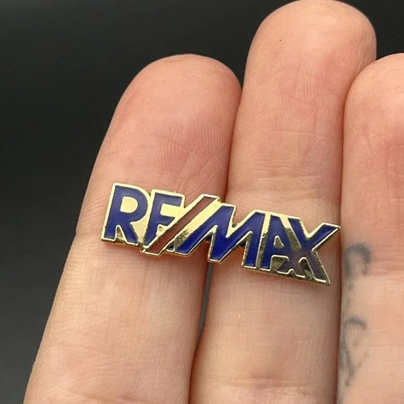 Remax Realty Company‎ Lapel Hat Pin