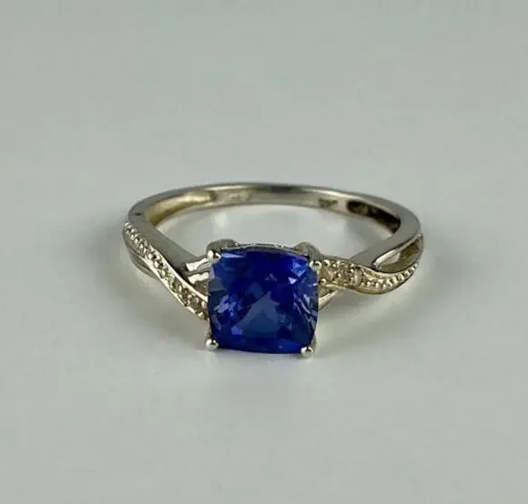 925 Sterling Silver Iolite & CZ Ring Size 6.75