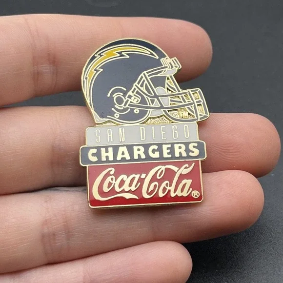 Coca-Cola Coke San Diego Chargers Helmet NFL Football Super Bowl XXVIII Hat‎ Pin