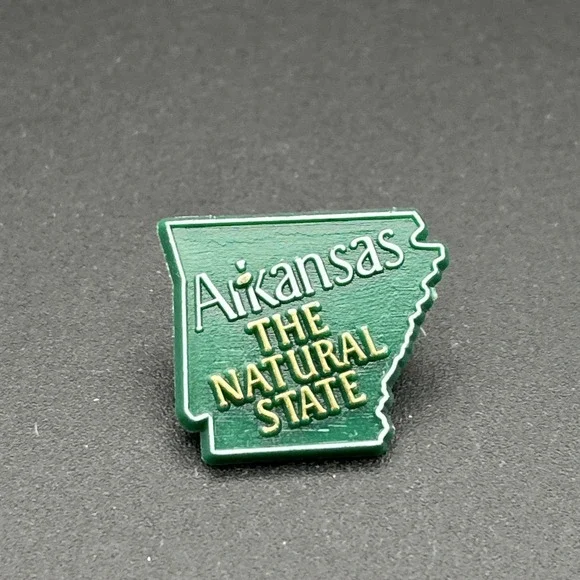 Vintage State Of Arkansas The Natural State USA Plastic Lapel‎ Hat Pin