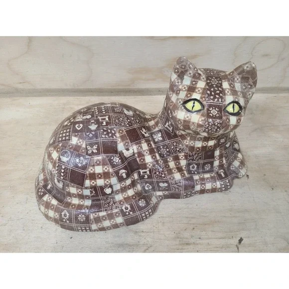 Vintage Country Quilted Decoupage Resin Resting Cat Doorstop‎