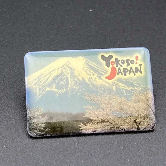 Yokoso! Japan Welcome Mount Fuji Lapel‎ Hat Pin