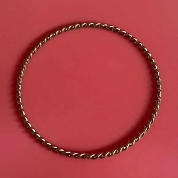 Bangle Gold Swirl Bracelet NWT
