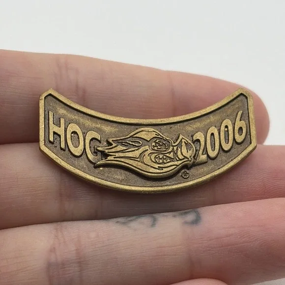 2006 Harley Owners Group HOG Harley Davidson Motorcycles Lapel Hat Pin Brass