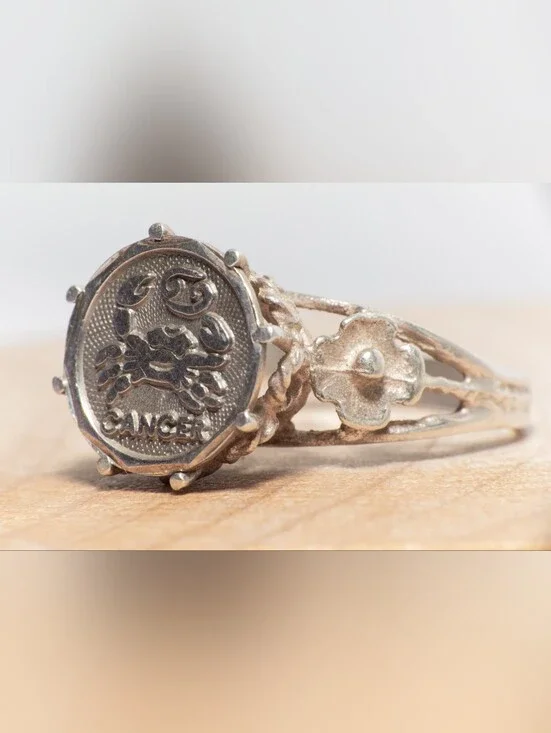 Sterling Silver Cancer Zodiac Signet Ring - Silver