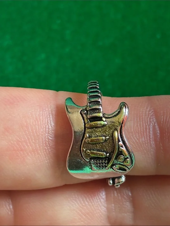 NEW Electric guitar ring in Silverton adjustable size unisex music lover gift OS