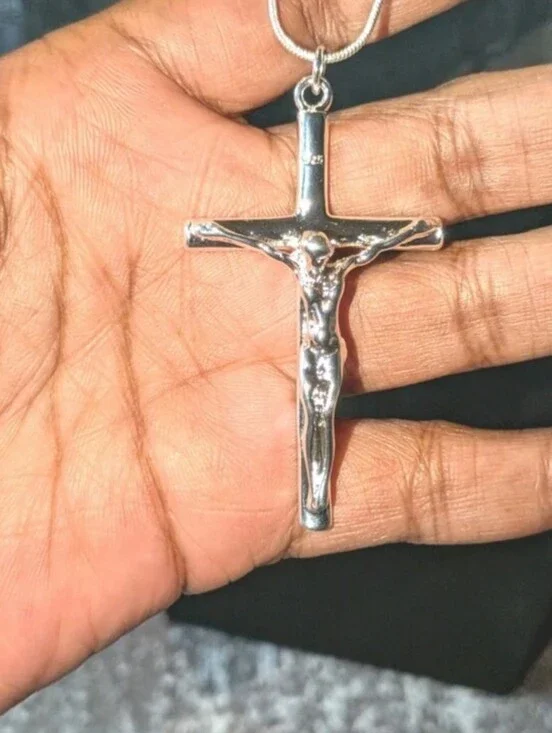 925 Sterling Silver Crucifix Pendant Necklace - 18 Inches