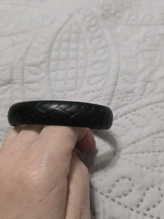 Dirt Boy Designs Men's Black Silicone Tire-Pattern Bracelet