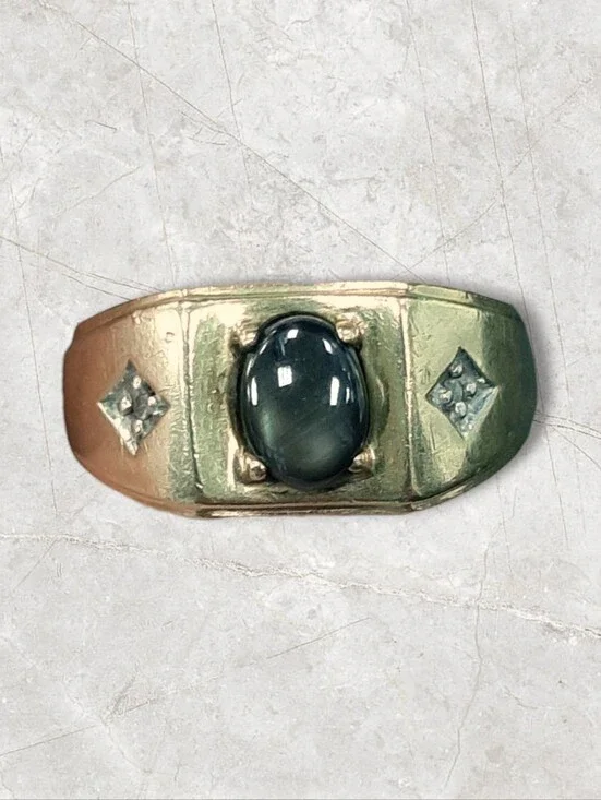 Vintage 10K Solid Gold Ring with Diamonds and Black Star Sapphire Stamped 5.3g