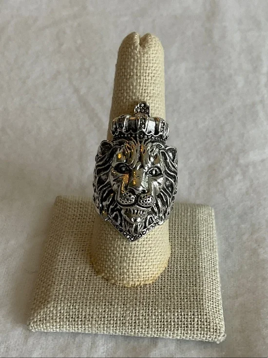 Silver Lion Head Crown Ring Size 10