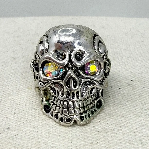 Skull Ring‎ with Aurora Borealis Rhinestone Eyes Gothic Biker Size 9 Silver Tone