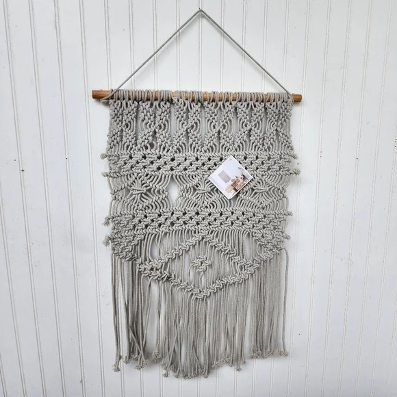 NWT Macrame Wall Hanging Boho Decor Wood Dowel Rod Knots 70's Hippie 17