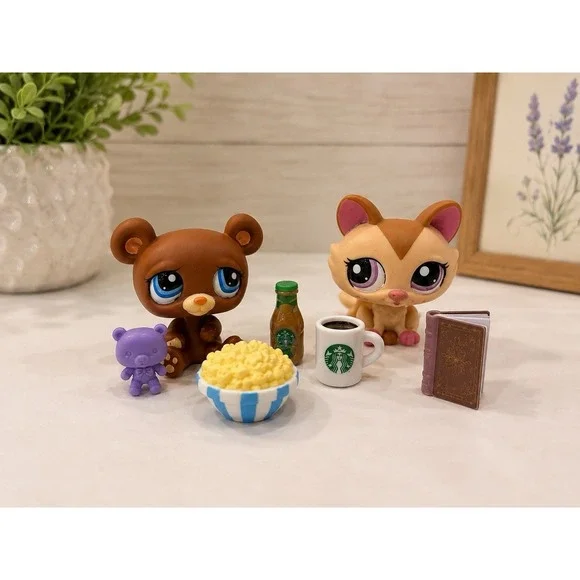 2009 Littlest Pet Shop LPS #1583 #1584 2-in-1 Pet Spotlight Bear Cat Set