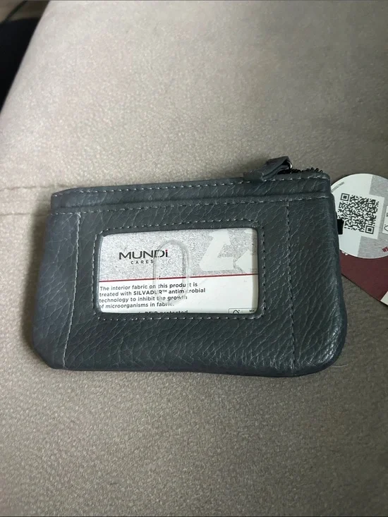 mundi Gray Leather Card & Key Holder with ID Window