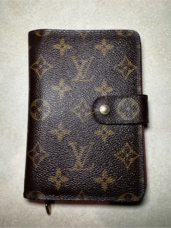 Louis Vuitton Forte Papier Monogram Canvas Zip Wallet Pre-loved