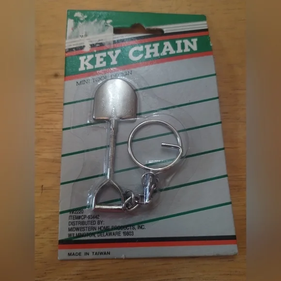 New Shovel Key Chain Mini Tool Design