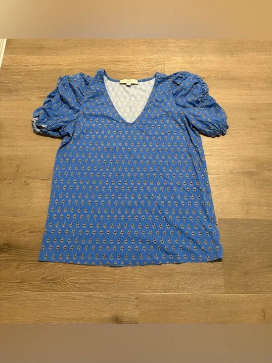 LOFT Blue Paisley Puff-Sleeve V-Neck Blouse