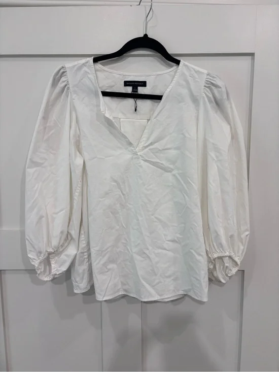 NWOT Banana Republic White V-Neck Puff-Sleeve Blouse Size Large