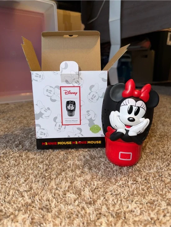 Scentsy Minnie Mouse Wall Diffuser