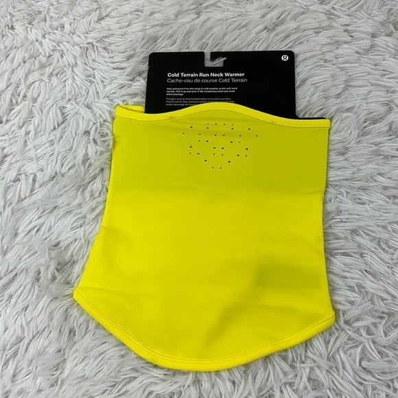 NWT Lululemon Cold Terrain Neck Warmer Sonic Yellow