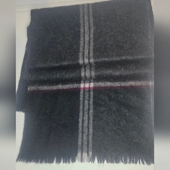 Erdenet Men’s 100% Cashmere Scarf Gray Plaid Soft Warm 64