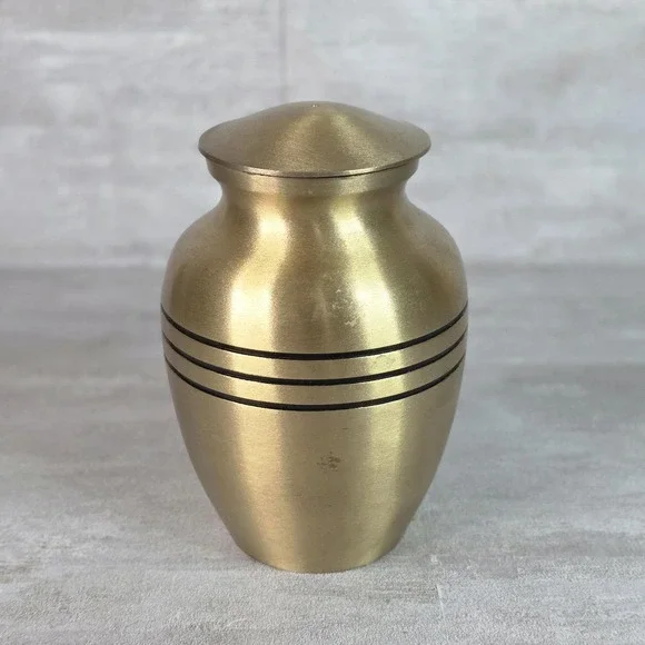 Solid Brass Classic Bronze Pet Cremation Urn Small 6