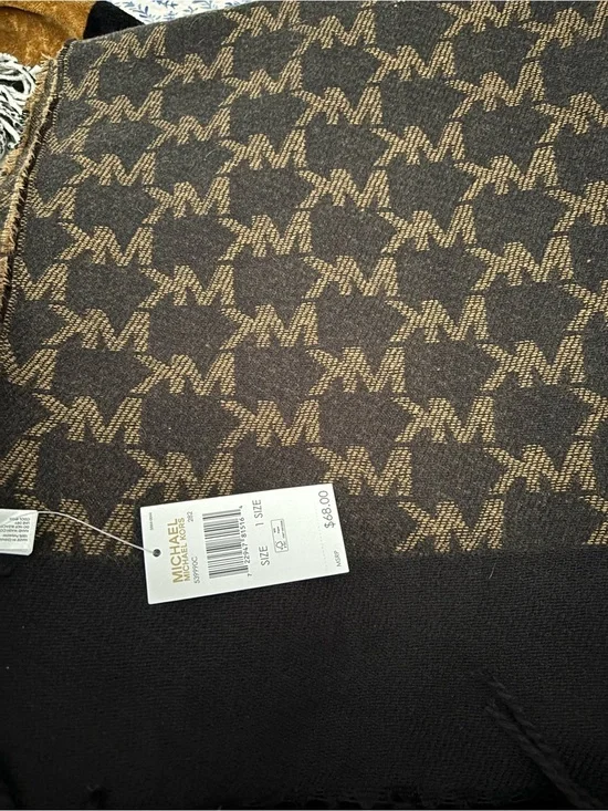 Michael Kors NWT Black Camel Reversible Logo Knit Scarf Fringe