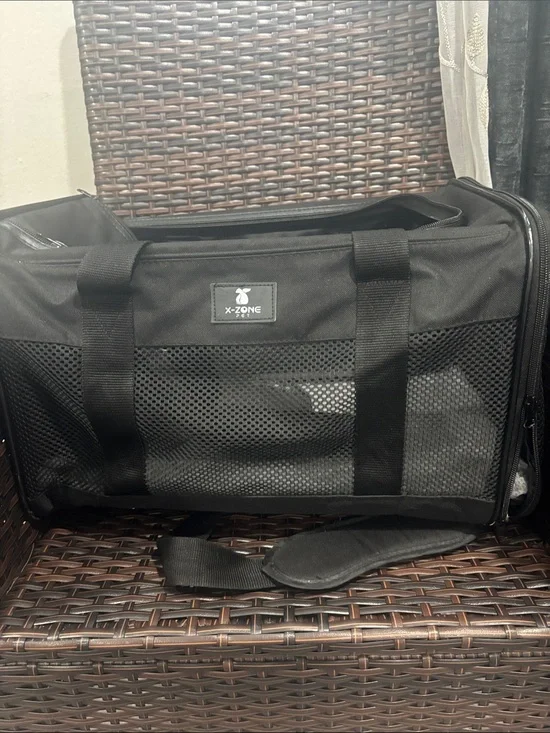 Black Mesh Travel Duffel Bag for dog cat small pets