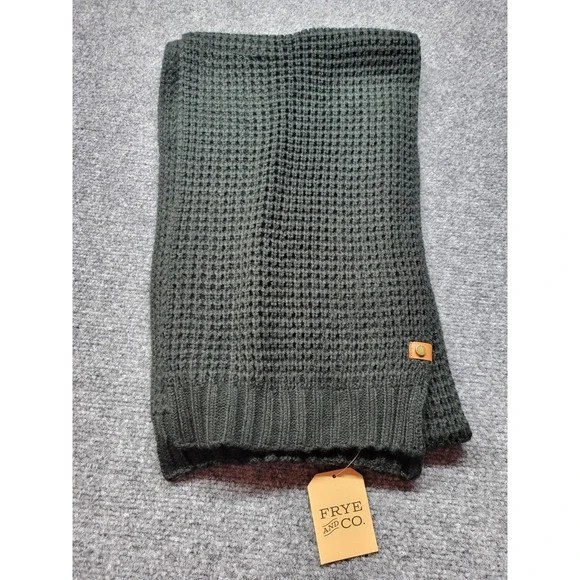 Frye and Co Thermal Knit Scarf Black Waffle Knit Leather Logo Patch NWT