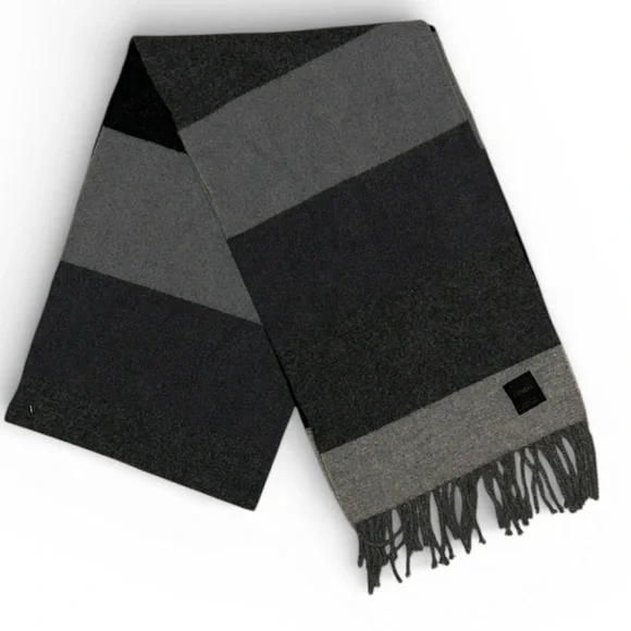 Express Black and Gray Merino‎ wool and cashmere scarf with fringe. Scotland