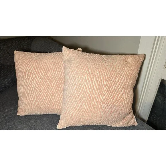 Set of 2 Peach Blush Chenille 20x20 Throw Pillows Textured Decorative EUC