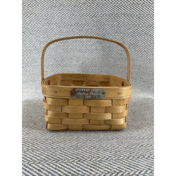 Royce Craft Swing Handle Basket Strawberry Country Troy Ohio Fulton Farms 1992