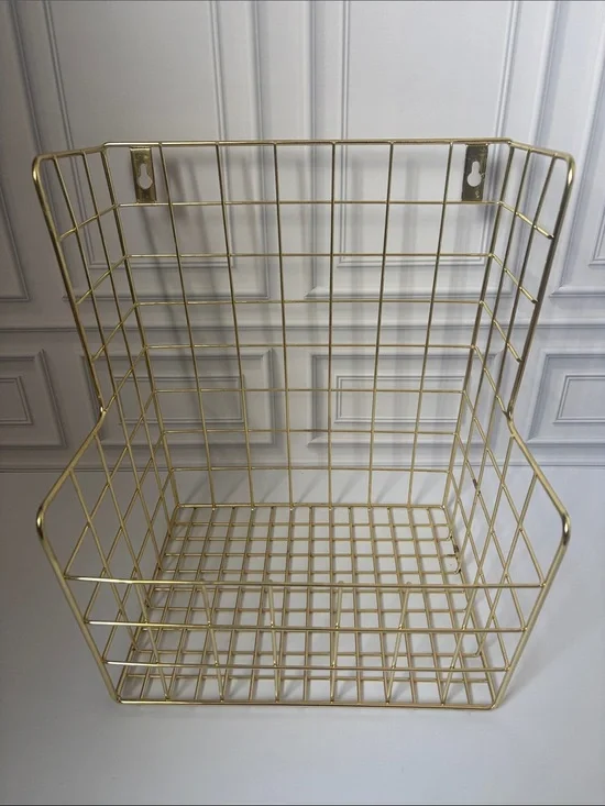 Gold Metal Wire Wall Storage Basket
