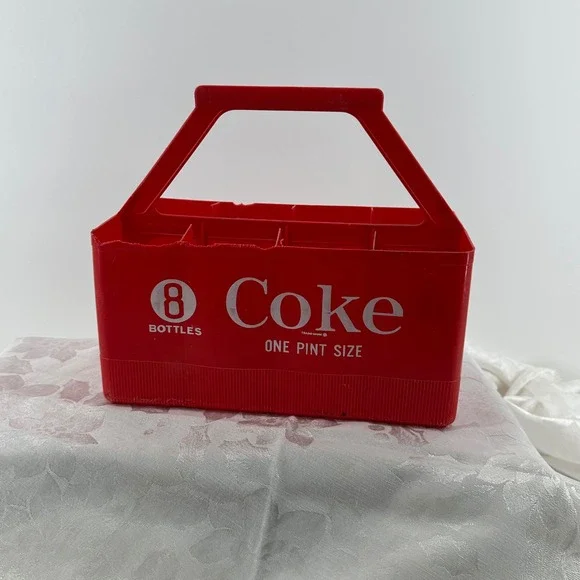 Coca-Cola Bottle Carrier Red Good Vintage 8 Bottle One Pint Size Plastic Crate