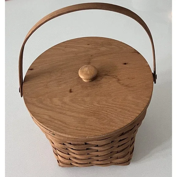 Longaberger Medium  Round Vintage Basket With Wood Lid and Handle