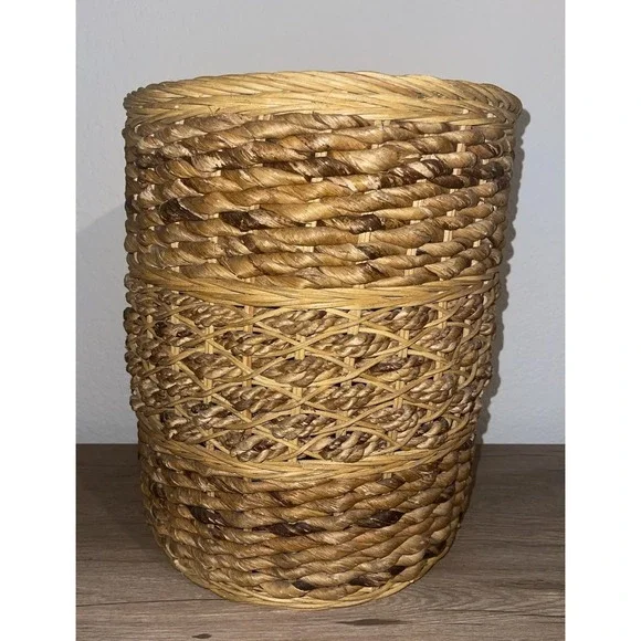 Vintage Hand Woven Wicker Seagrass‎ Waste Basket Trash Can