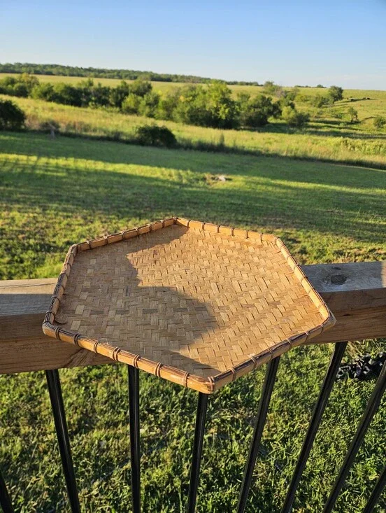 FARMHOUSE RUSTIC Vintage Bamboo Hexagon Basket Serving Tray Wicker Rattan Decor
