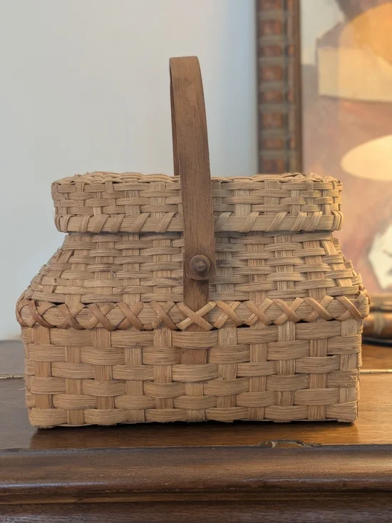 Handwoven Split Ash Picnic Basket with Lid & Folding Wooden Handle