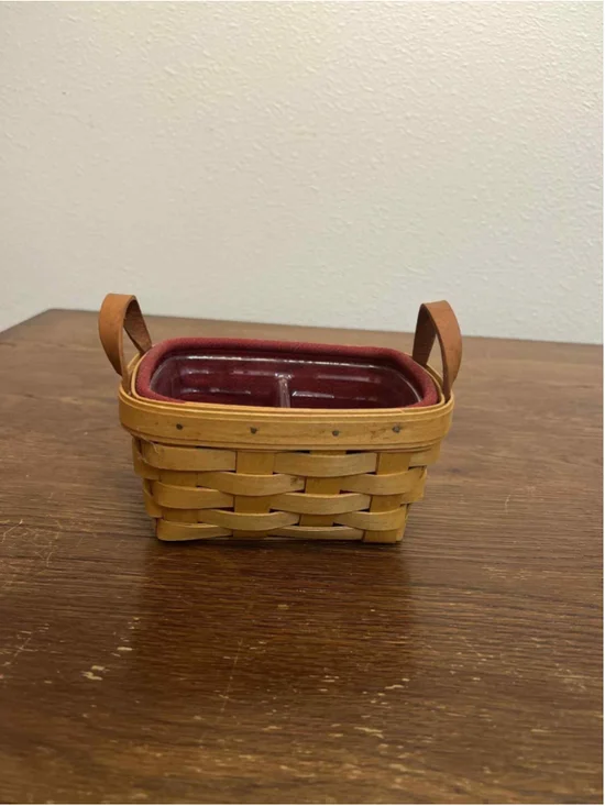 Longaberger 2002 Spring Basket w/Stationary Handle, Liner & Divided Protector