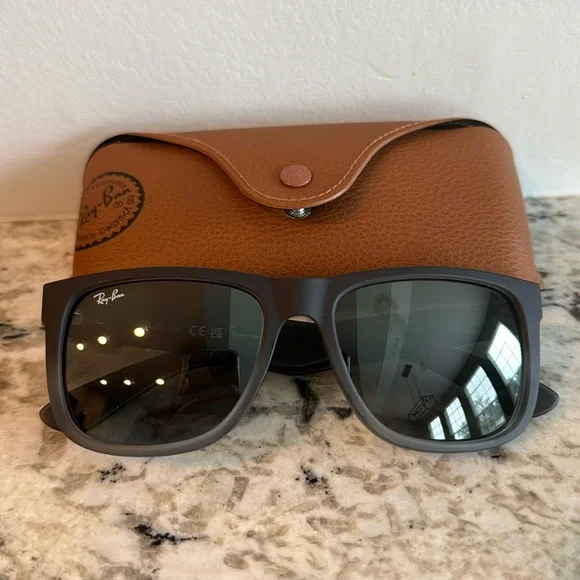 Ray Ban Justin Sunglasses