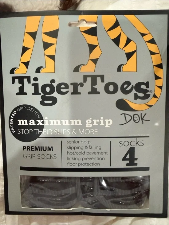 NWT Tiger Toes Medium Dog Socks -