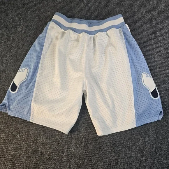 Men's Mitchell & Ness North Carolina Tar Heels Basketball Shorts Sz 40 M