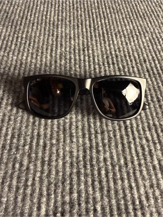 Foster Grant WV1224 Polarized Sunglasses - Matte Black Square Wayfarer Style