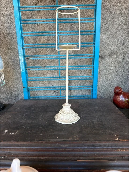 Vintage Ornate Cream Metal Candle Holder Candelabra
