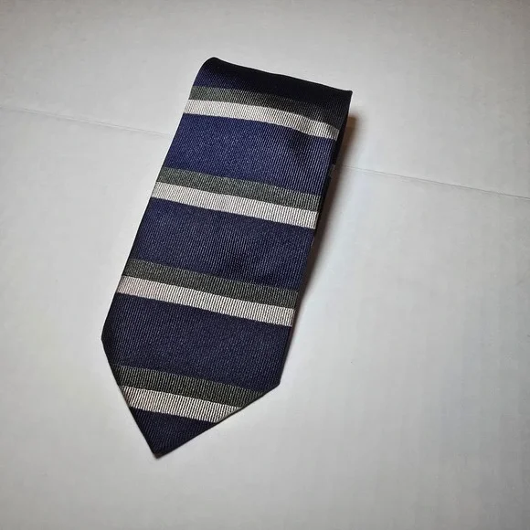 CH Carolina Herrera Mens Silk Striped Tie Navy Blue Silver Green Made in Italy