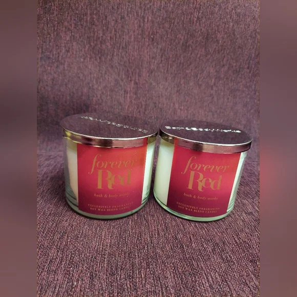Forever red candles by bath and body works