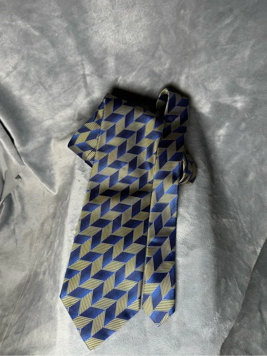 Vollerei Men's Silk Tie Blue Gold Optical Illusion Abstract Made In Italy